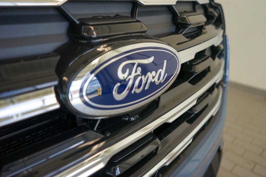 new 2025 Ford Explorer car, priced at $44,005
