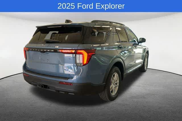 new 2025 Ford Explorer car, priced at $40,844