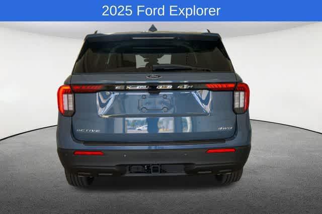 new 2025 Ford Explorer car, priced at $40,844