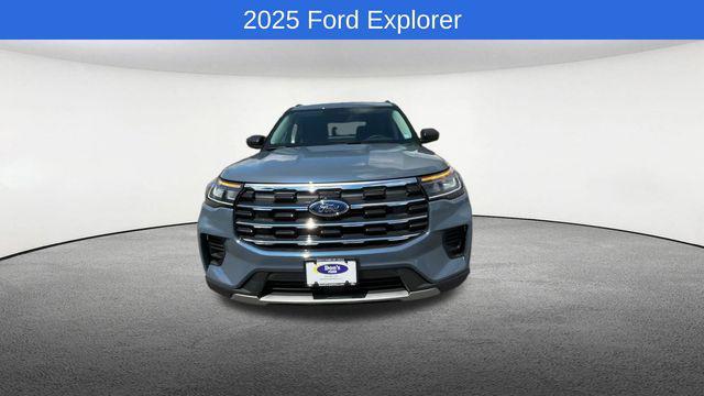 new 2025 Ford Explorer car, priced at $44,005