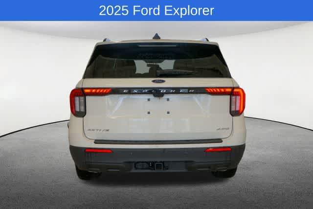 new 2025 Ford Explorer car, priced at $41,201