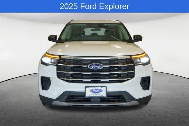 new 2025 Ford Explorer car, priced at $41,201