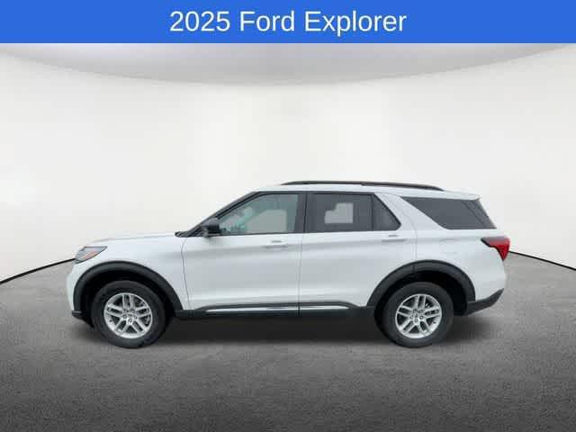 new 2025 Ford Explorer car, priced at $41,201