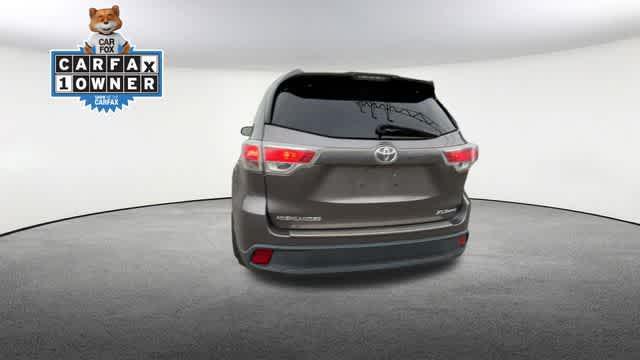 used 2016 Toyota Highlander car, priced at $16,101