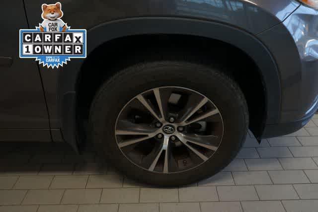 used 2016 Toyota Highlander car, priced at $16,101