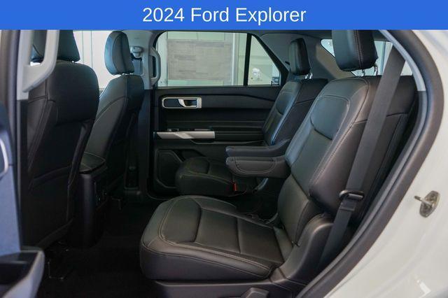 new 2024 Ford Explorer car, priced at $48,924