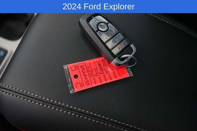 new 2024 Ford Explorer car, priced at $48,924