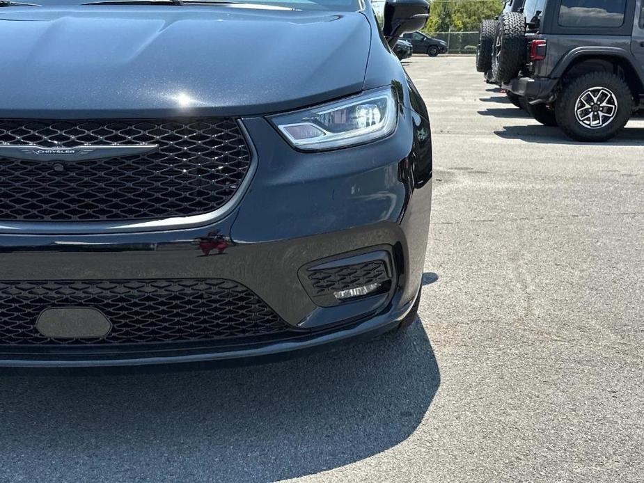 new 2024 Chrysler Pacifica car, priced at $41,566