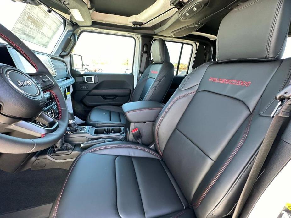 new 2024 Jeep Gladiator car, priced at $56,460