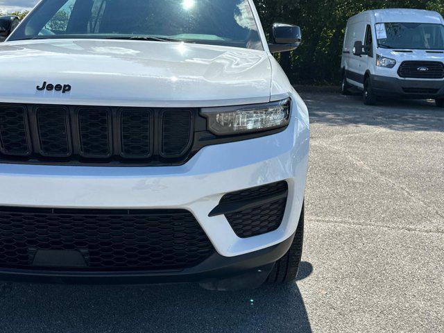 used 2023 Jeep Grand Cherokee car, priced at $33,600