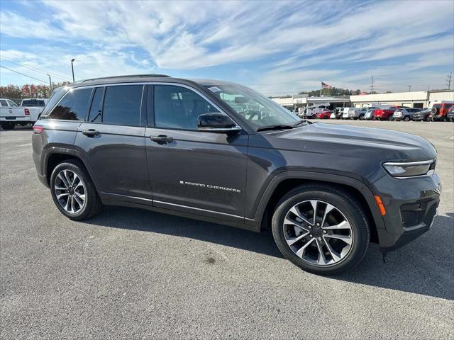 new 2025 Jeep Grand Cherokee car, priced at $59,591