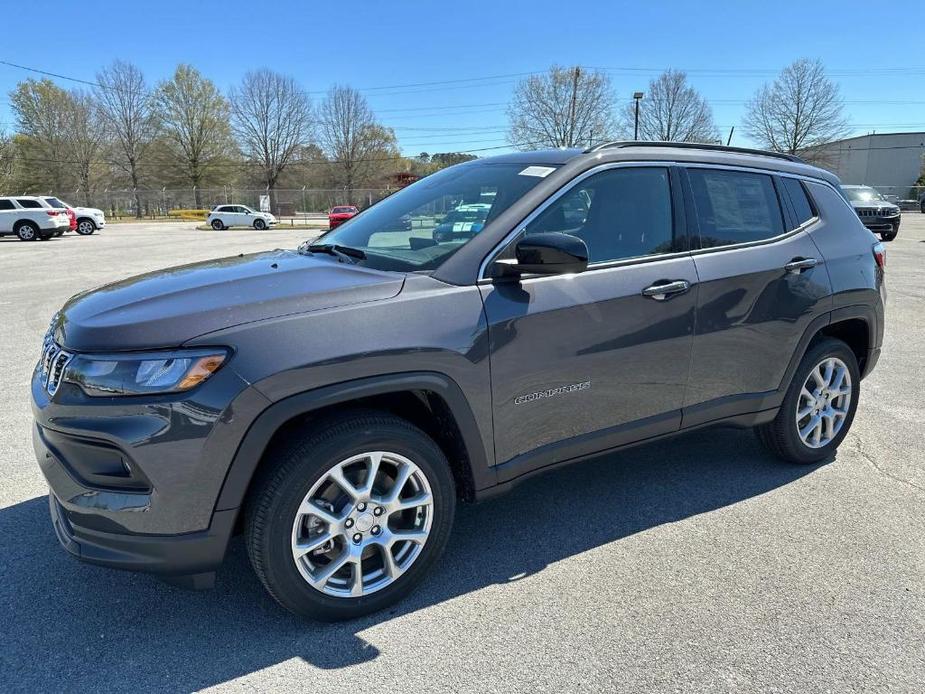 new 2024 Jeep Compass car, priced at $33,527