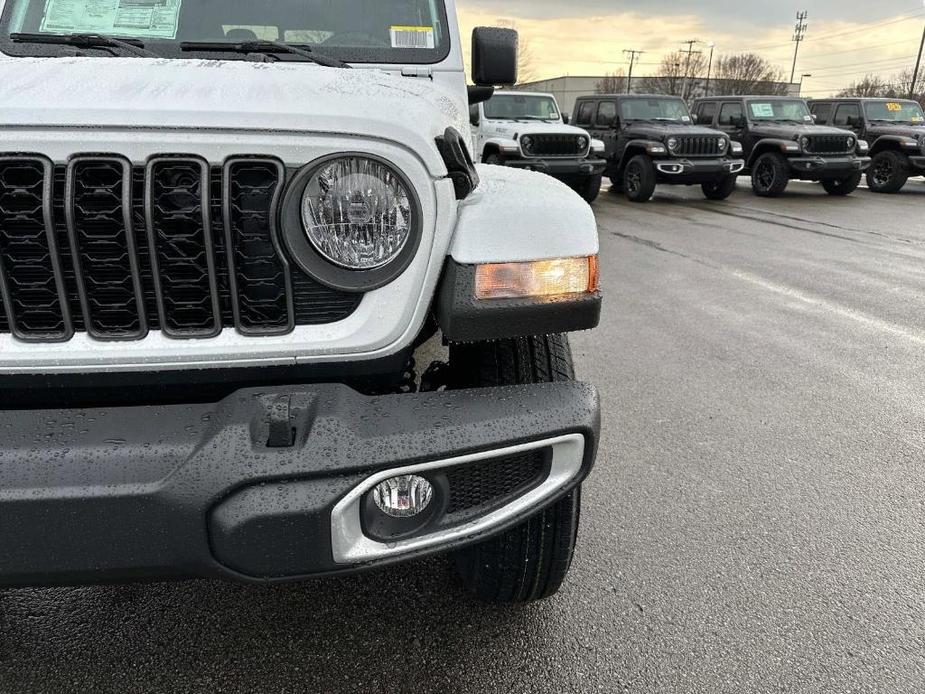 new 2024 Jeep Gladiator car, priced at $46,520