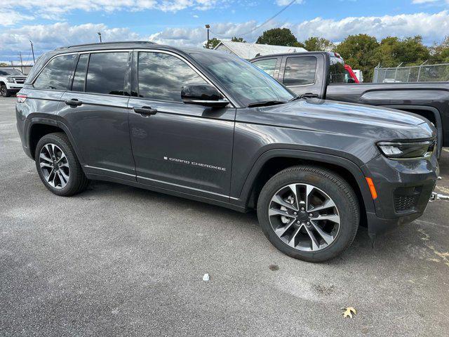 used 2024 Jeep Grand Cherokee car, priced at $54,999