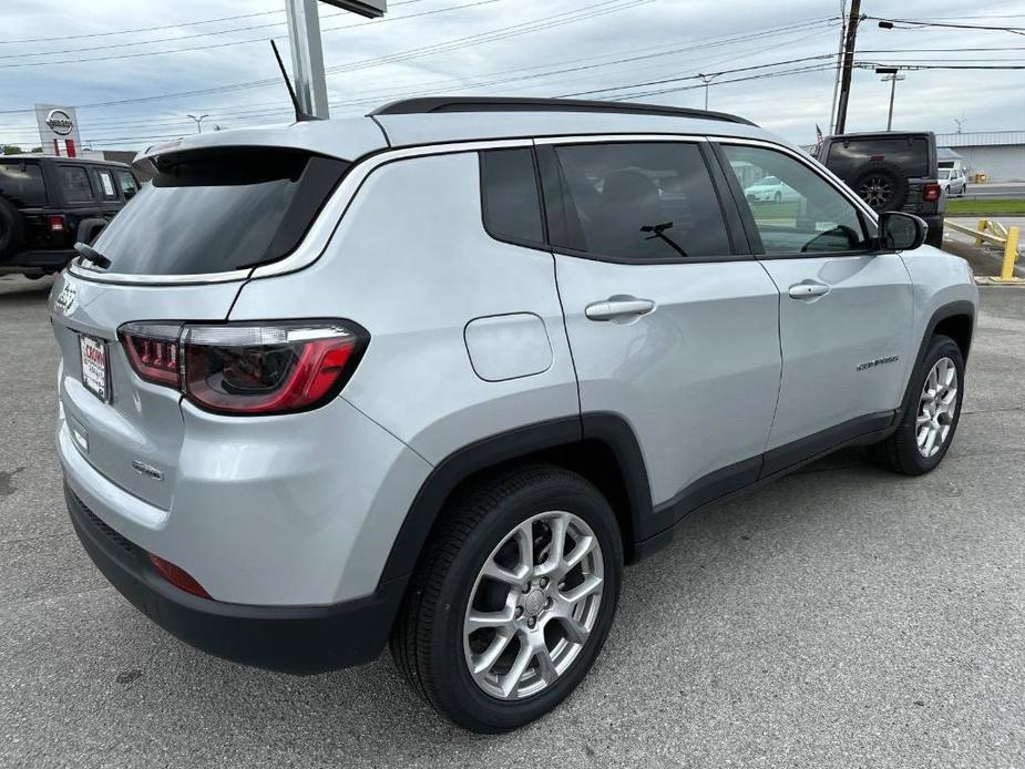 new 2024 Jeep Compass car, priced at $33,527