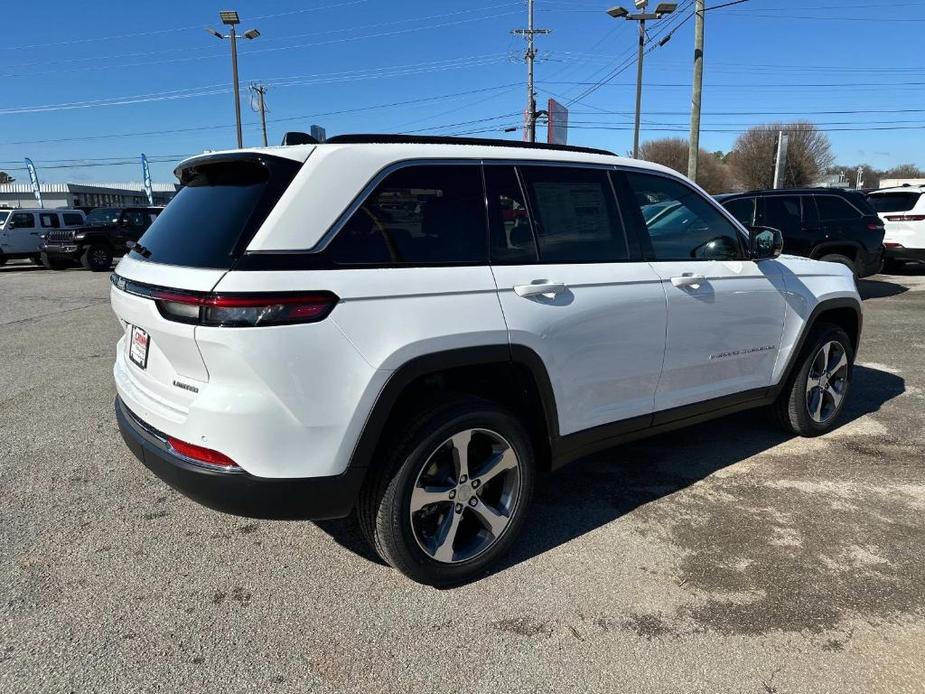 new 2024 Jeep Grand Cherokee car, priced at $52,899