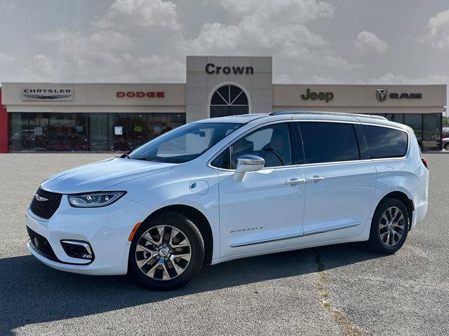 used 2022 Chrysler Pacifica car, priced at $37,999