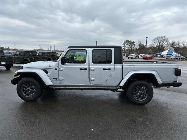 new 2024 Jeep Gladiator car, priced at $44,392