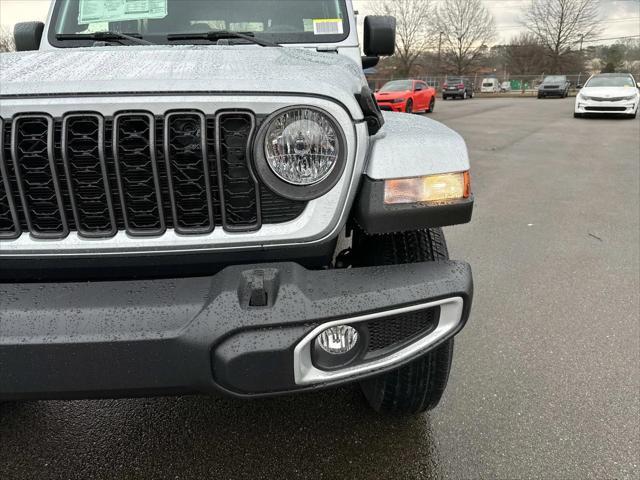 new 2024 Jeep Gladiator car, priced at $44,392