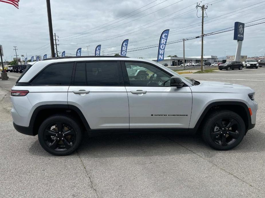 new 2024 Jeep Grand Cherokee car, priced at $45,787