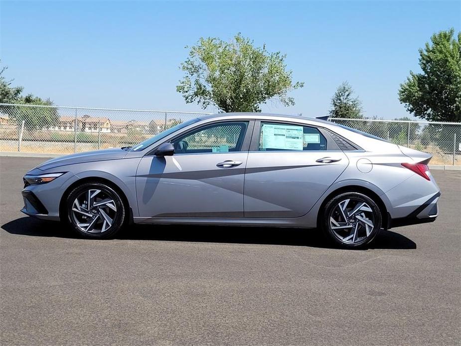 new 2024 Hyundai Elantra car, priced at $26,015