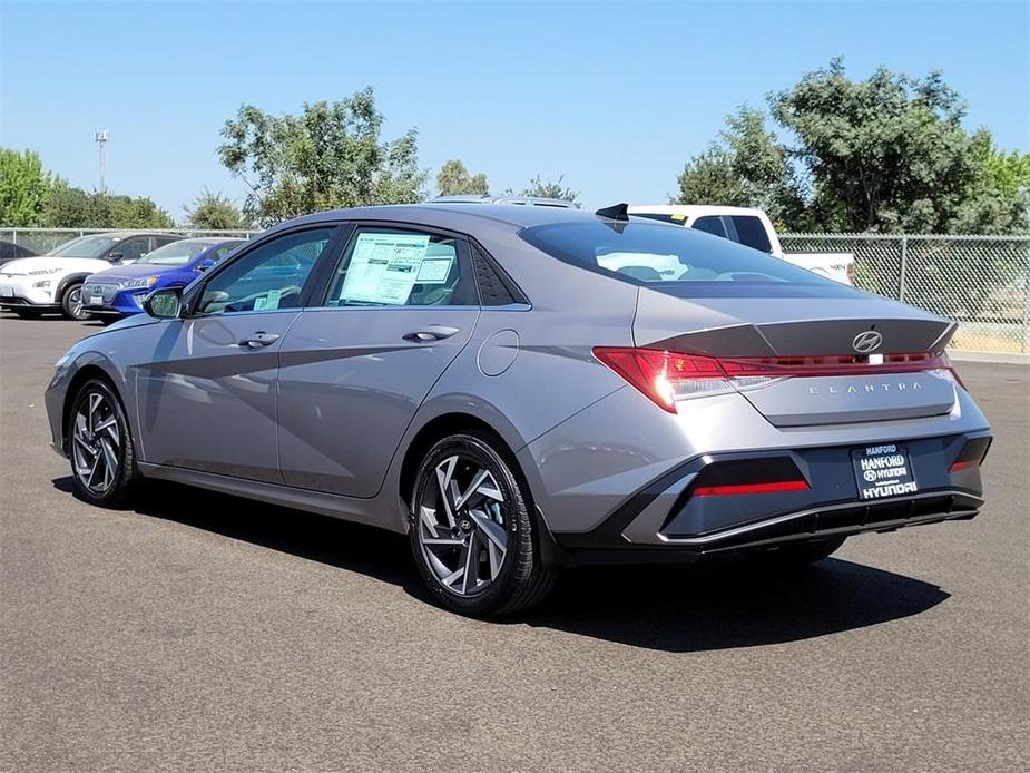 new 2024 Hyundai Elantra car, priced at $26,015