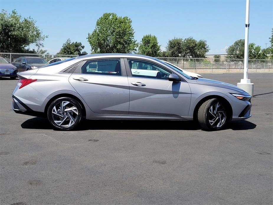 new 2024 Hyundai Elantra car, priced at $26,010