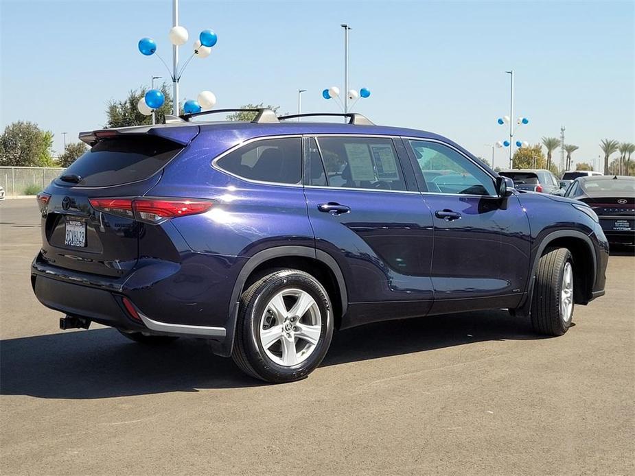 used 2022 Toyota Highlander Hybrid car, priced at $38,800