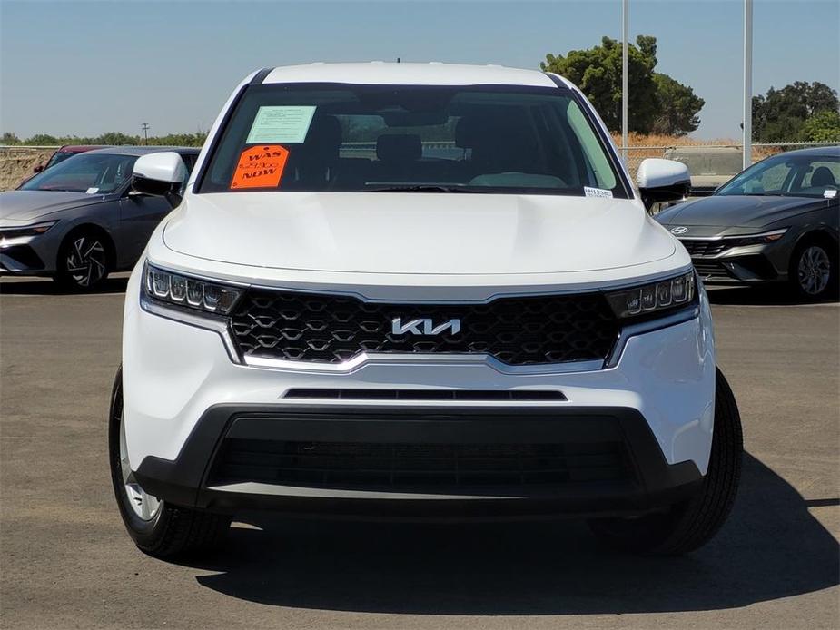 used 2023 Kia Sorento car, priced at $25,900