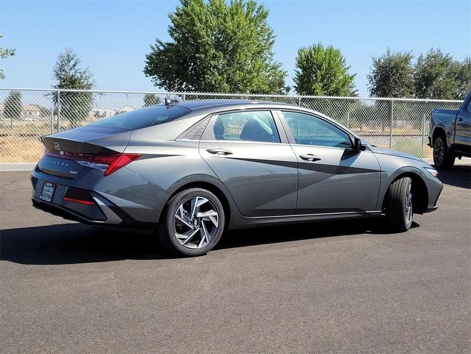 new 2024 Hyundai Elantra car, priced at $27,745