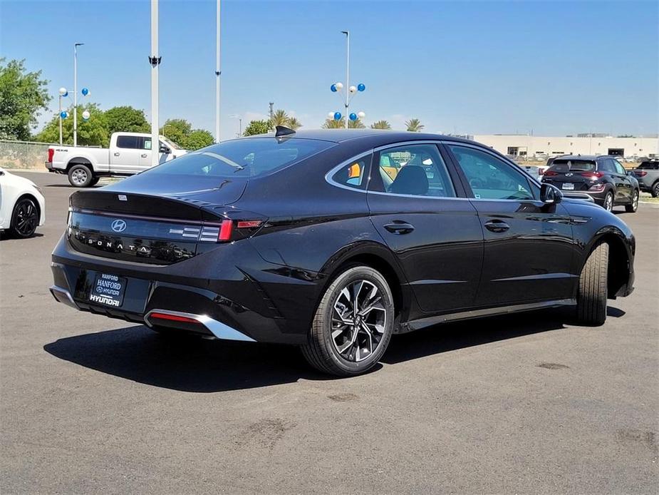 new 2024 Hyundai Sonata car, priced at $28,215