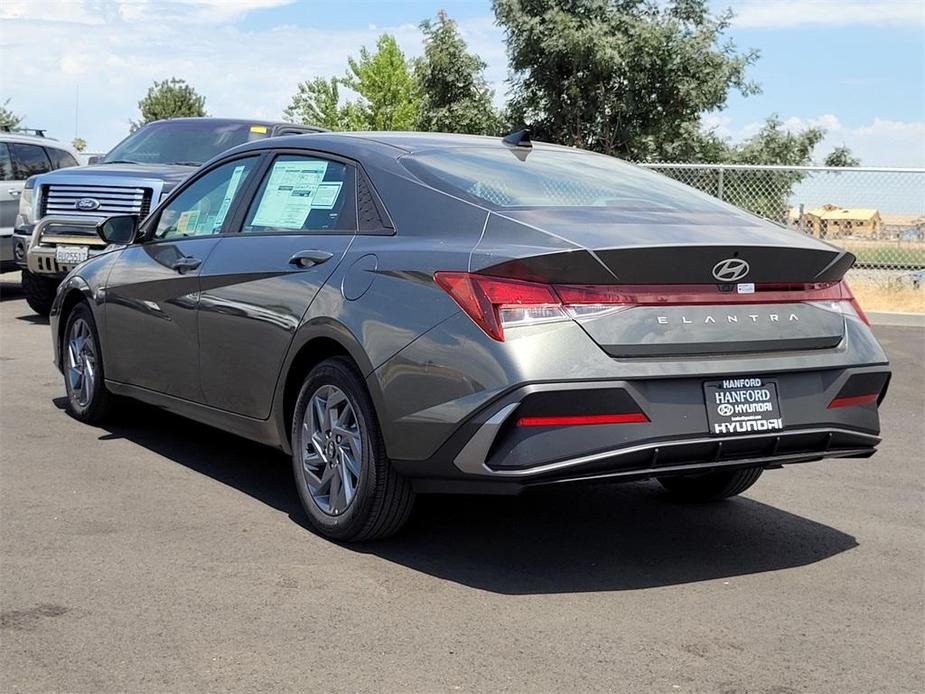 new 2024 Hyundai Elantra car, priced at $24,310