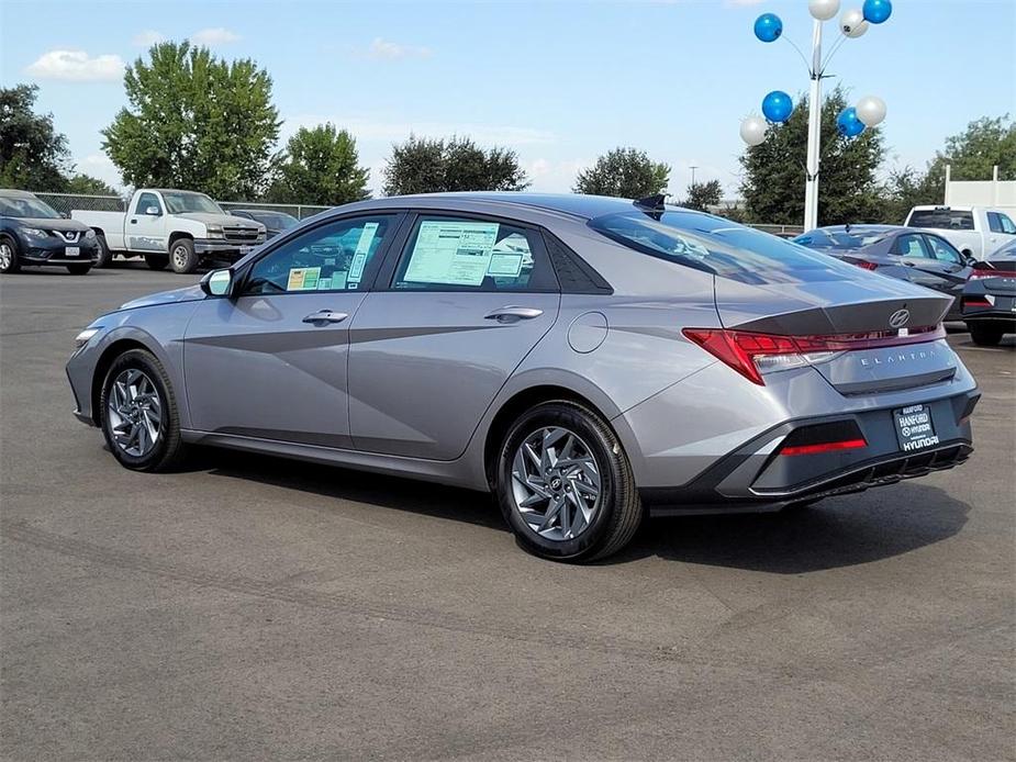 new 2025 Hyundai Elantra car, priced at $26,805