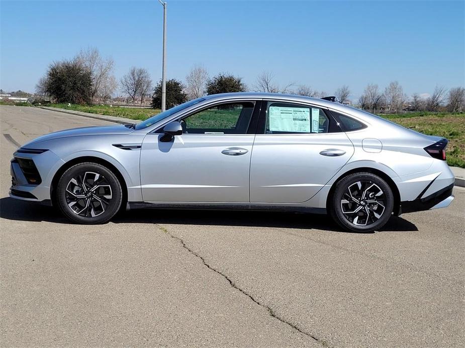 new 2024 Hyundai Sonata car, priced at $28,190