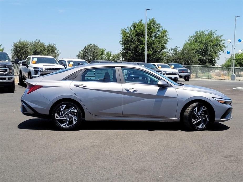 new 2024 Hyundai Elantra car, priced at $26,005