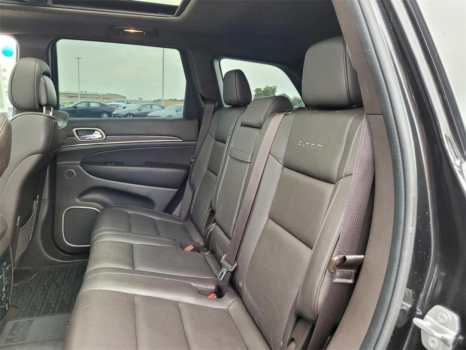 used 2015 Jeep Grand Cherokee car, priced at $16,900