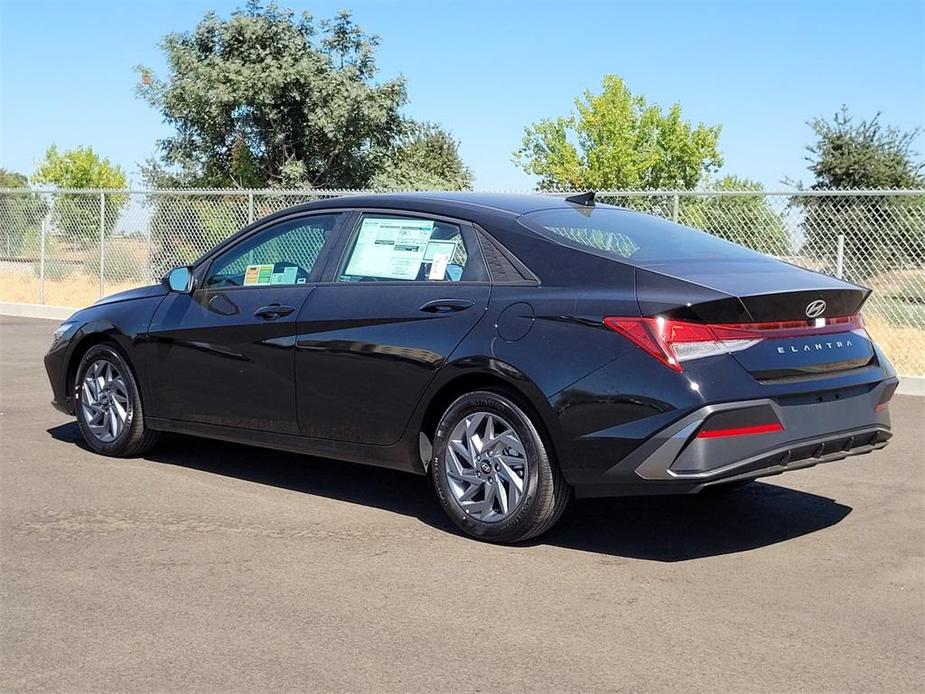 new 2024 Hyundai Elantra car, priced at $24,270