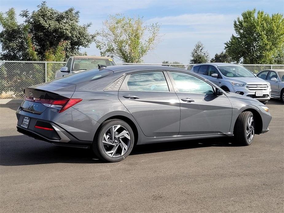 new 2025 Hyundai Elantra car, priced at $24,660