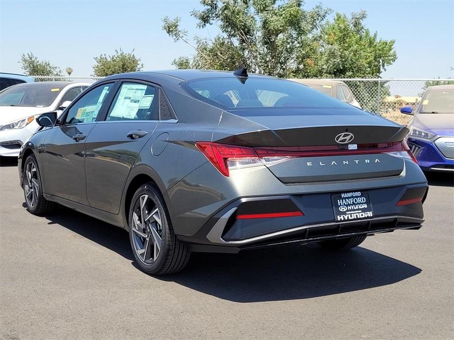 new 2024 Hyundai Elantra car, priced at $26,005