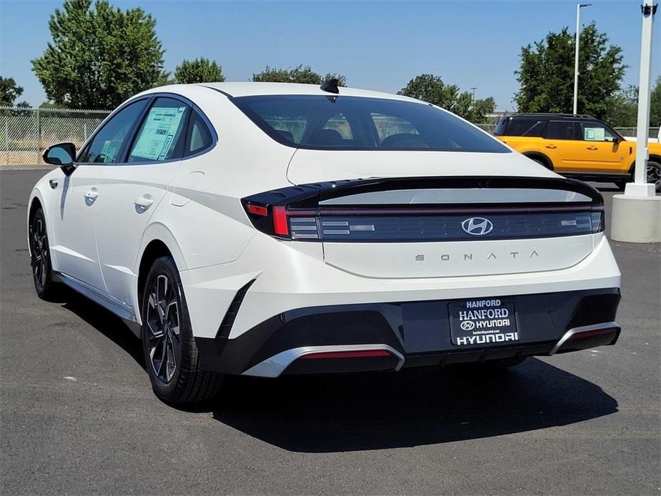 new 2024 Hyundai Sonata car, priced at $28,685