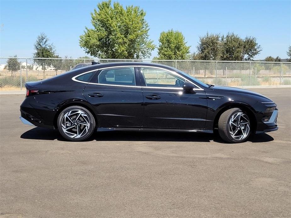 new 2024 Hyundai Sonata car, priced at $31,215