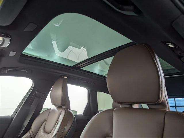 used 2023 Volvo XC60 Recharge Plug-In Hybrid car, priced at $43,500