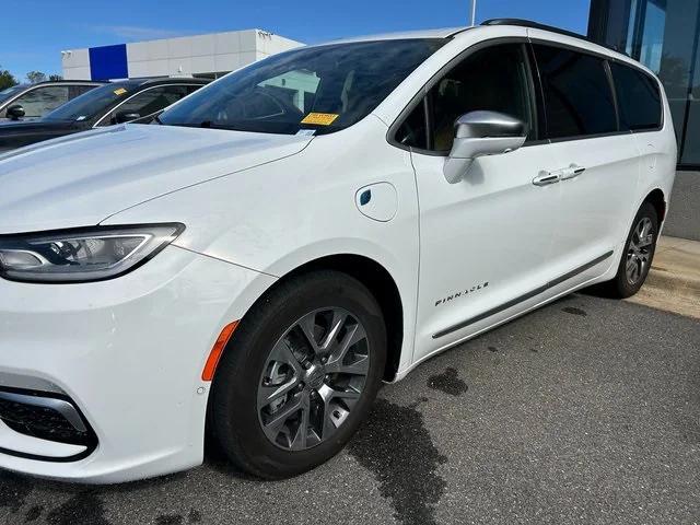 used 2022 Chrysler Pacifica car, priced at $34,990
