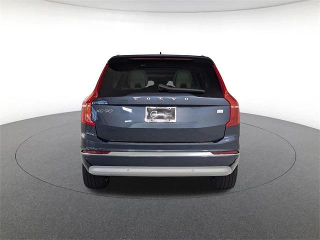 used 2022 Volvo XC90 Recharge Plug-In Hybrid car, priced at $42,000