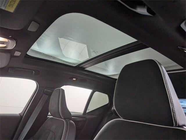 used 2024 Volvo XC40 Recharge Pure Electric car, priced at $39,400