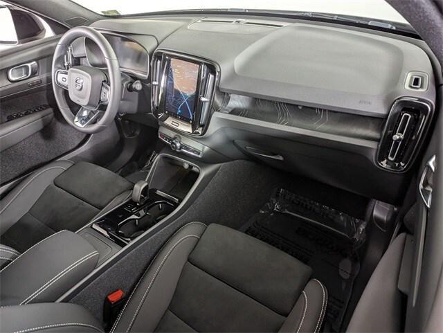 used 2024 Volvo XC40 Recharge Pure Electric car, priced at $39,400