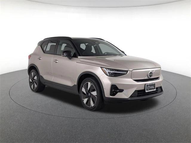 used 2024 Volvo XC40 Recharge Pure Electric car, priced at $39,400