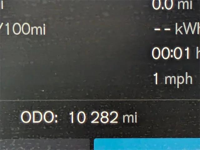 used 2024 Volvo XC40 Recharge Pure Electric car, priced at $39,400