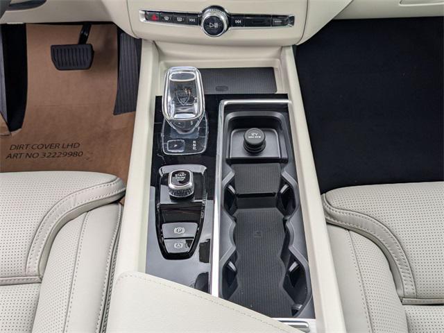 new 2026 Volvo XC60 car, priced at $58,695