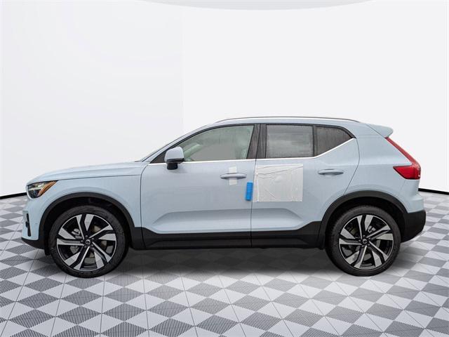 new 2025 Volvo XC40 car, priced at $49,645